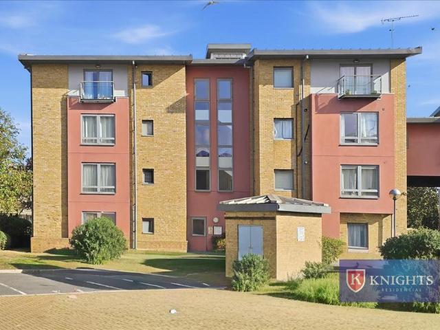 Flat for sale in Noel Park, Greater London