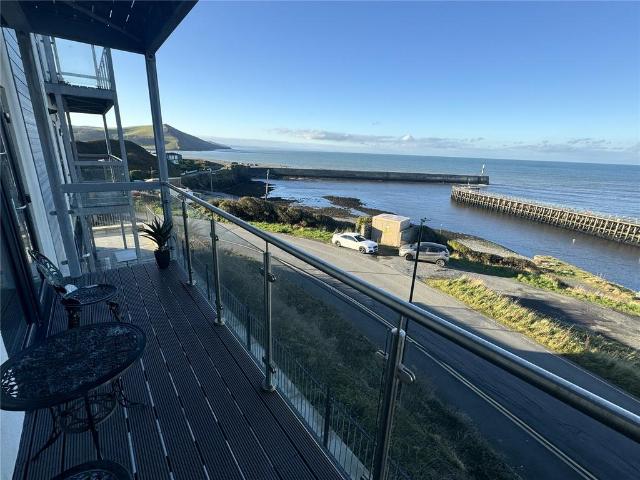 Flat for sale in Waun Fawr, Wales