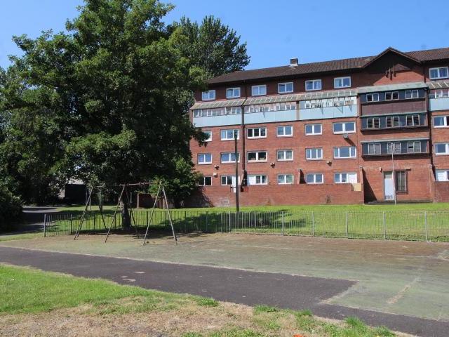 Flat for sale in Wellmeadow, Scotland