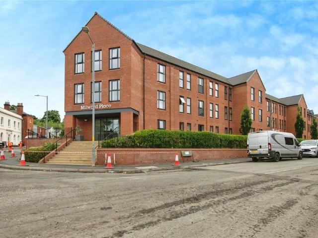 Flat for sale in Riverside, Redditch