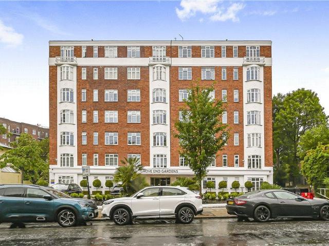 Flat for sale in St. John's Wood, Greater London
