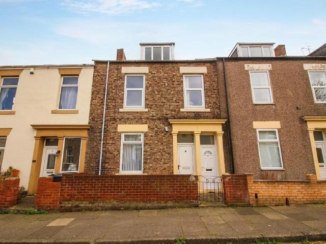Flat for sale in Chirton, North Shields