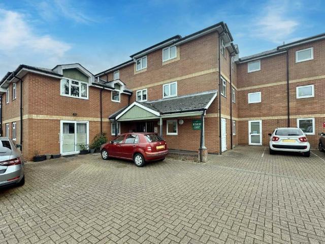 Flat for sale in Bedingfield, Suffolk