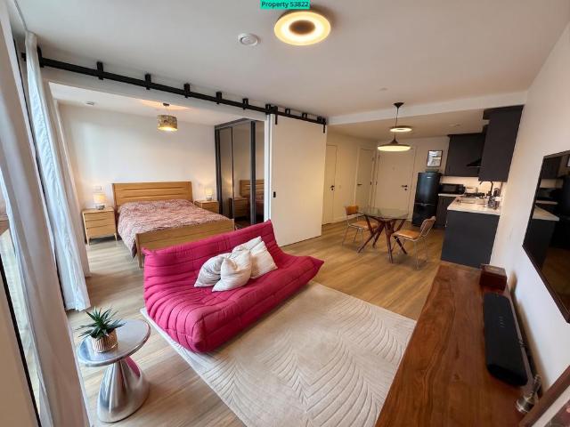 Flat for sale in St. George in the East, Wapping