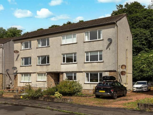 Flat for sale in Largs, Scotland