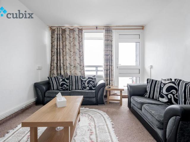 Flat for sale in Elephant and Castle, Greater London