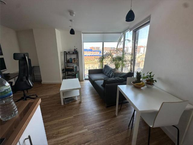 Flat for sale in Baltic Triangle, Calderstones