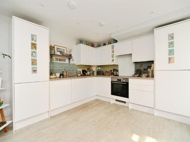 Flat for sale in Brighton & Hove