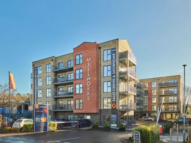 Flat for sale in Pouchen End, Hertfordshire
