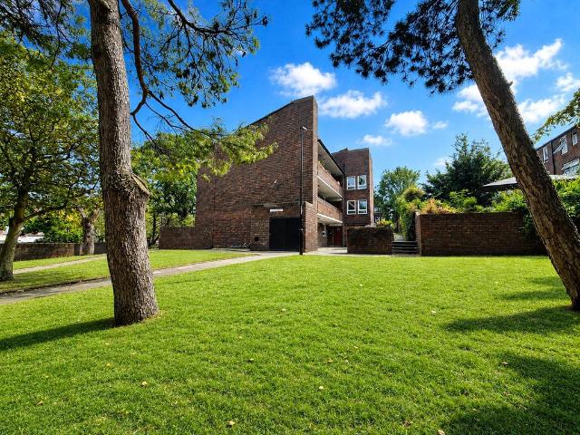 Flat for sale in Mercator Estate, Greater London