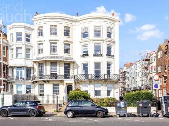 Flat for sale in Kemptown, Brighton & Hove