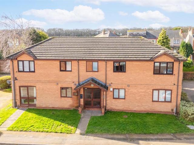 Flat for sale in Chapelfields, West Midlands