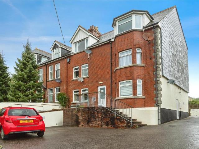 Flat for sale in St Neot, Cornwall