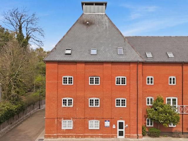 Flat for sale in Melton, Eastbridge