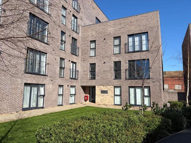 Flat for sale in Gorse Hill, Trafford Park