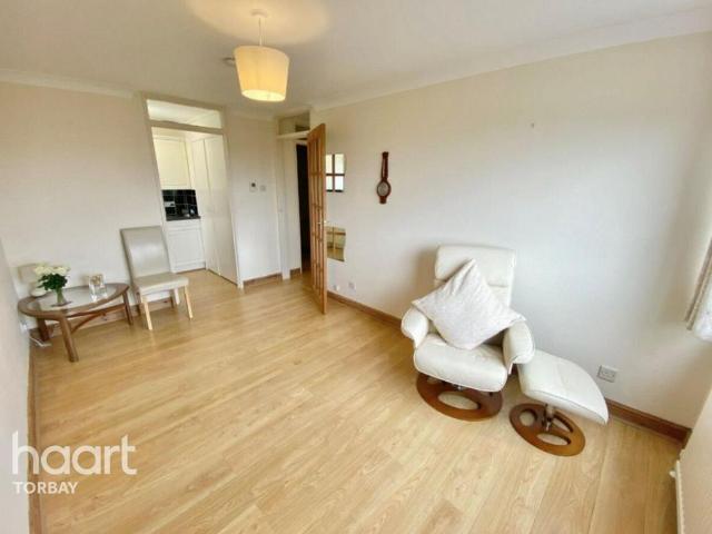 Flat for sale in Babbacombe