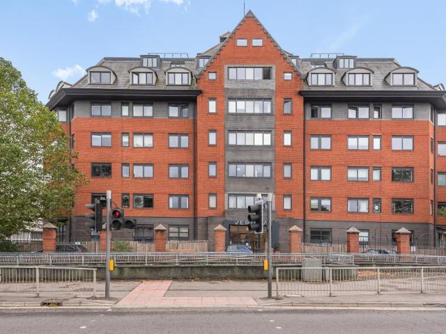 Flat for sale in Slough, Isle Of Man