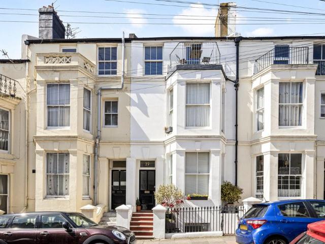Flat for sale in Kemptown, Brighton & Hove