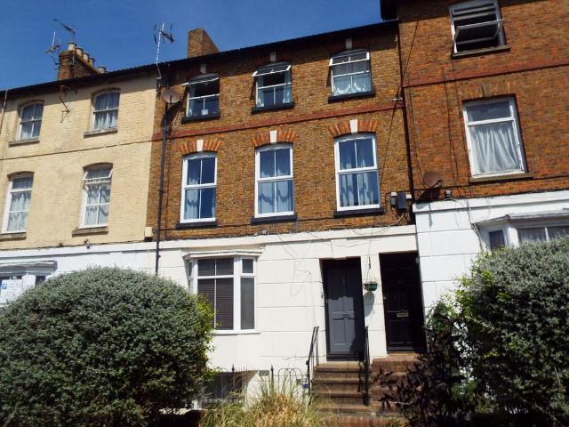 Flat for sale in Mickleburgh Hill, Herne
