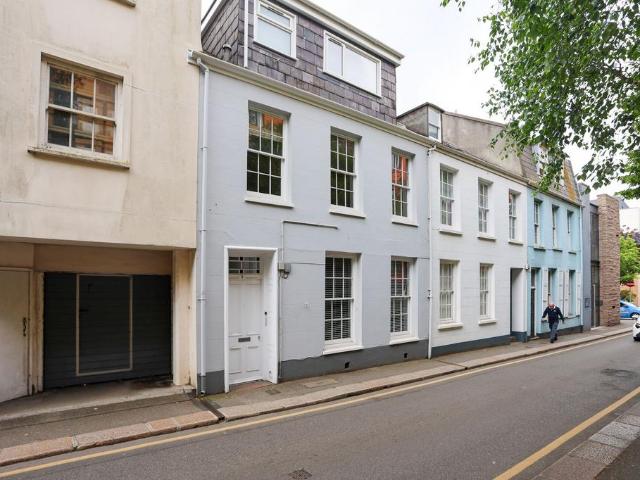 Flat for sale in St Helier, Greater London