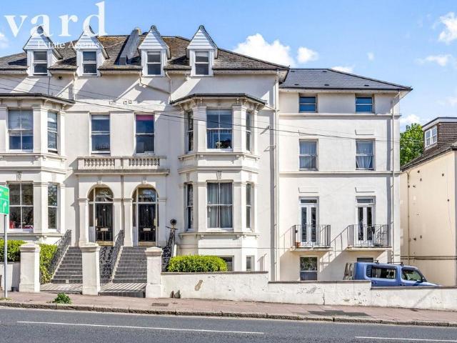 Flat for sale in Round Hill, Brighton & Hove