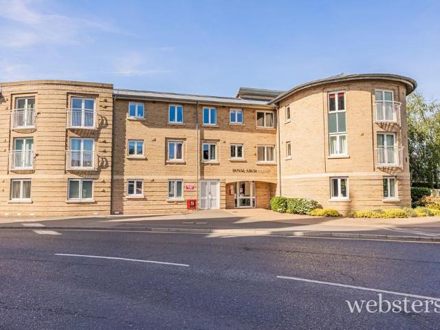 Flat for sale in Heigham Grove, East Bank