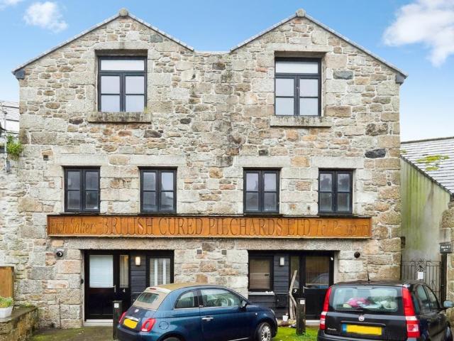 Flat for sale in Wherrytown, Penzance