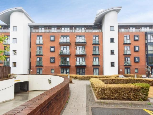 Flat for sale in Elmdon Heath, Solihull