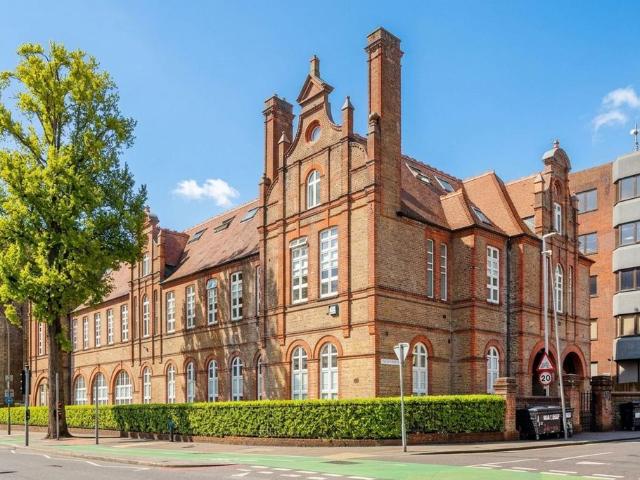Flat for sale in Round Hill, Brighton & Hove