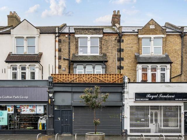 Flat for sale in London Borough of Lewisham, Brockley