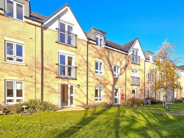 Flat for sale in Hookstone, Harrogate