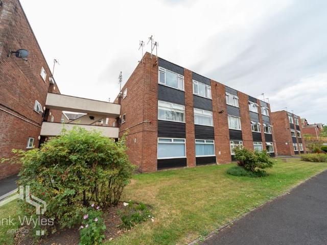 Flat for sale in Lytham, Lancashire