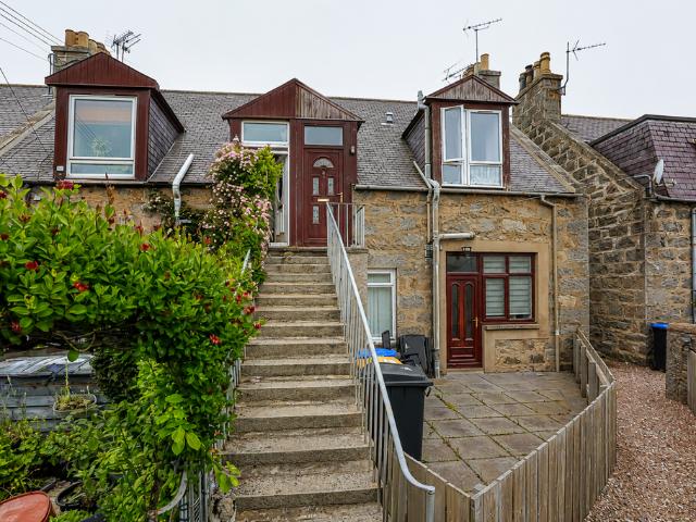Flat for sale in Kintore, Scotland