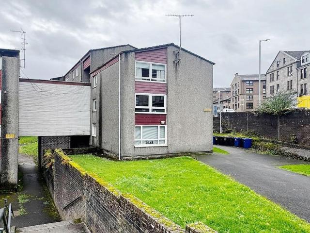 Flat for sale in Central, Greenock