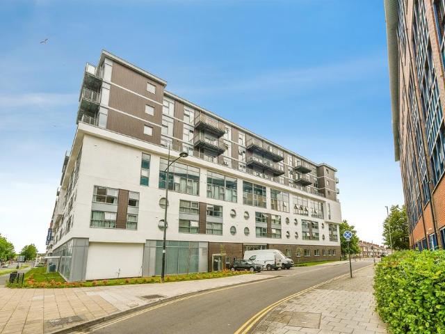 Flat for sale in Rodbourne, Swindon