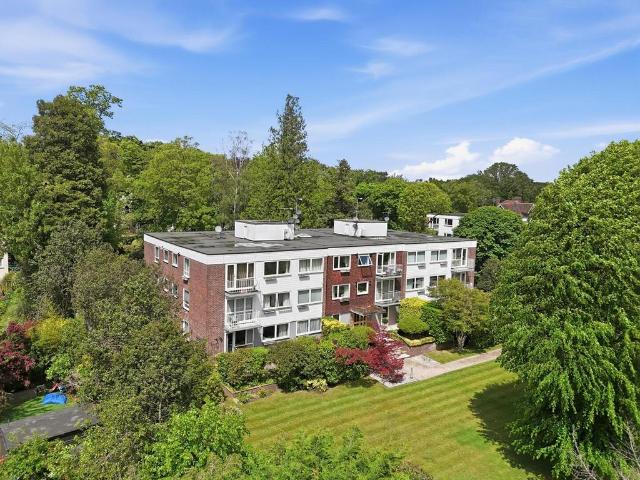 Flat for sale in Epping, Essex