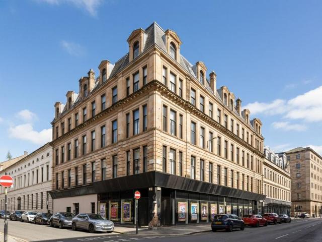 Flat for sale in Merchant City, Scotland