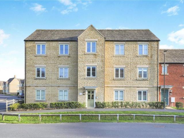 Flat for sale in Fossebridge, Gloucestershire