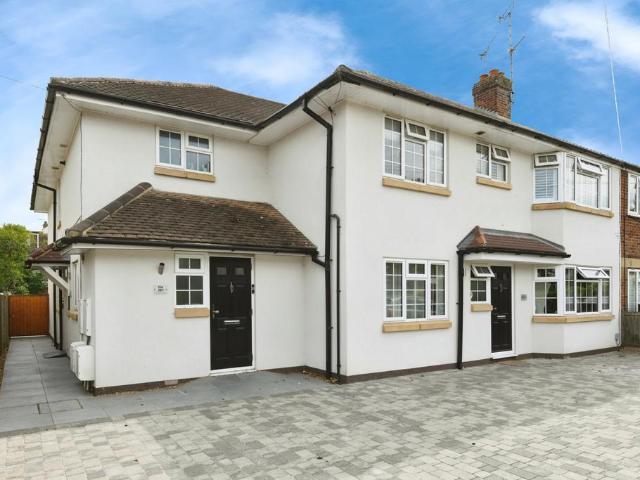 Flat for sale in Melbourne, Chelmsford