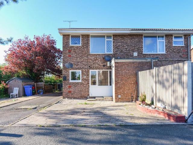 Flat for sale in Prestatyn