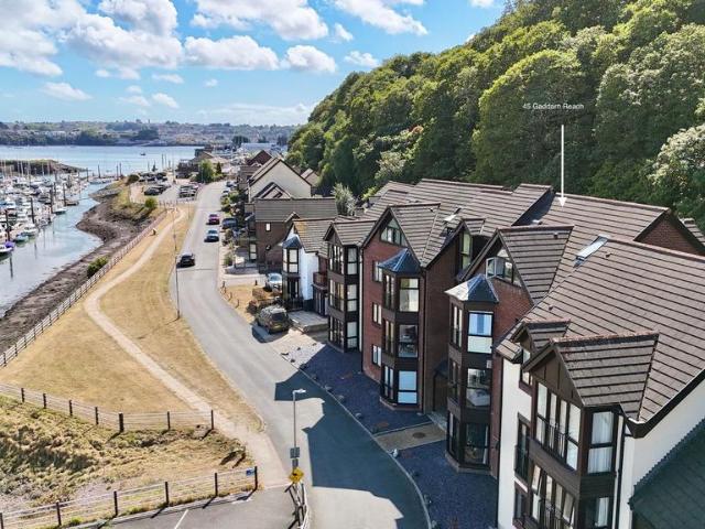 Flat for sale in Neyland, Pembrokeshire