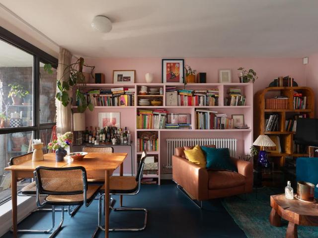 Flat for sale in Mile End, Greater London