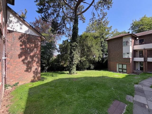 Flat for sale in New Town, Luton