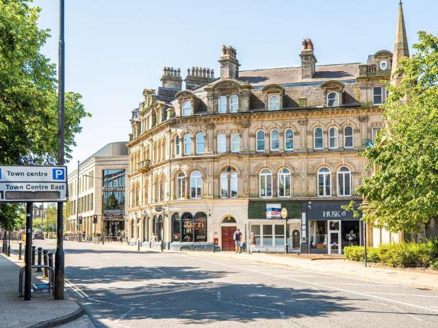 Flat for sale in Low Harrogate, Harrogate