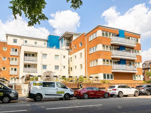 Flat for sale in St Mary's, City Of Southampton