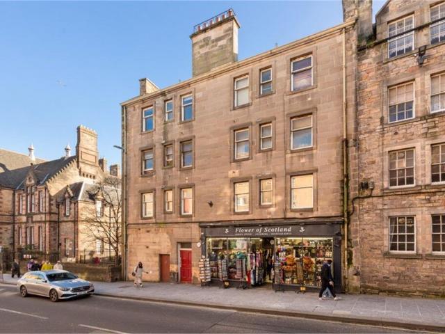 Flat for sale in Canongate, Old Town