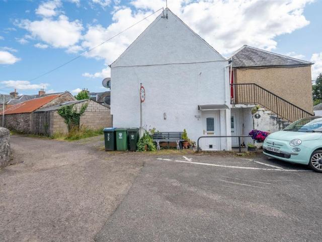 Flat for sale in Methven, Scotland