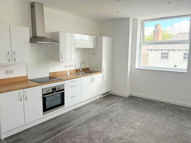 Flat for sale in Old Town, Hull