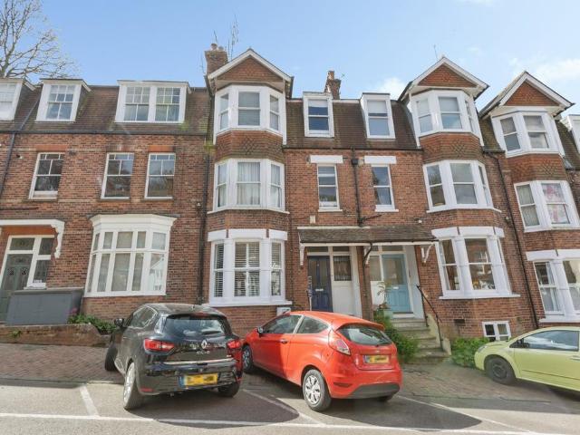 Flat for sale in St James, Sandown Park