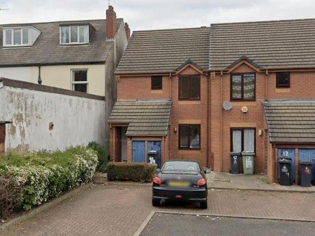 Flat for sale in Wednesbury, Darlaston Green